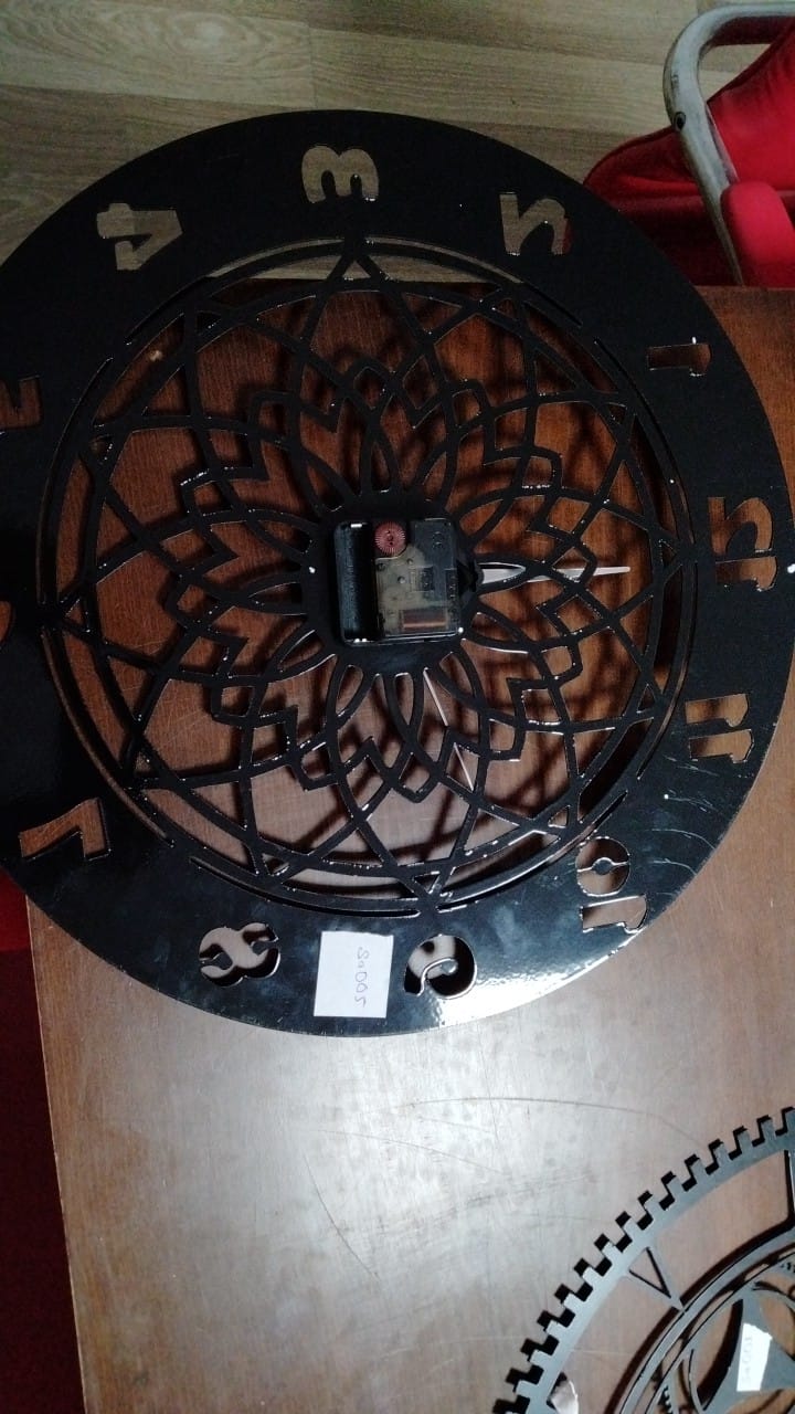 Halkalı Güneş Desenli Metal Saat (Sa005)